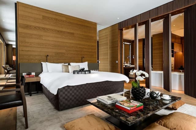 Deluxe Suite (Grand)