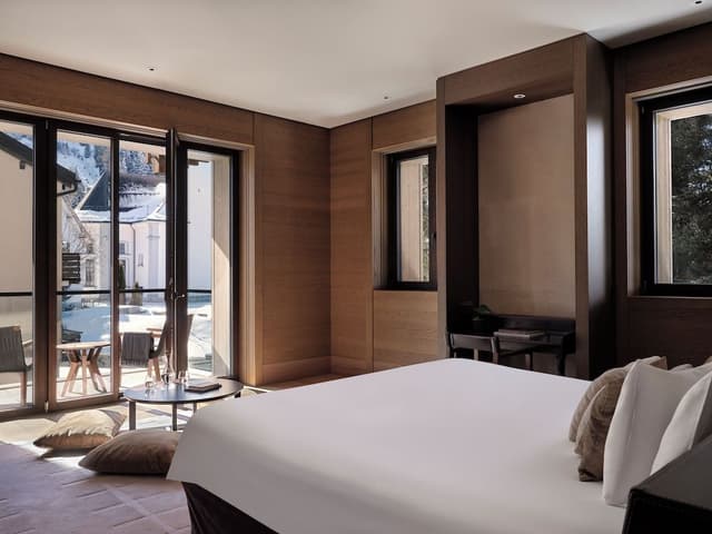 Deluxe Suite (Grand)