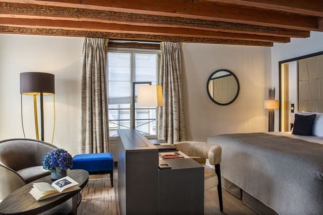 Junior Suite
