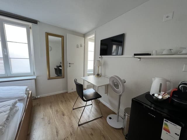 Double Room (Petit)