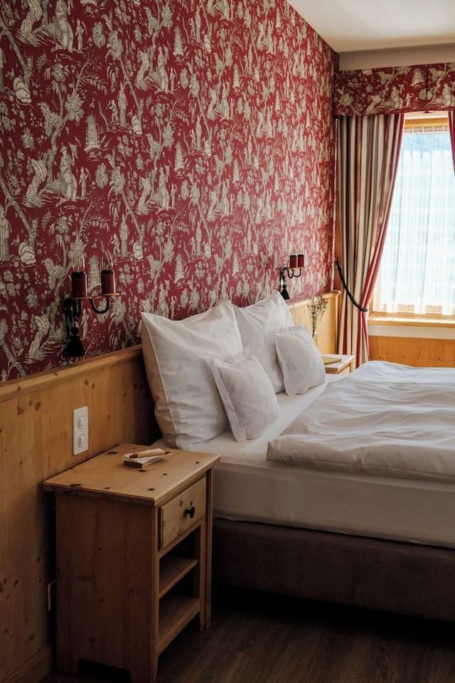 Superior Double Room, Ensuite, Mountain View