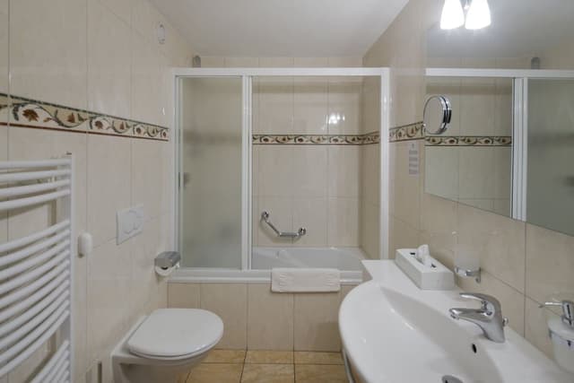 Standard Double Room, 1 Queen Bed, Mountain View