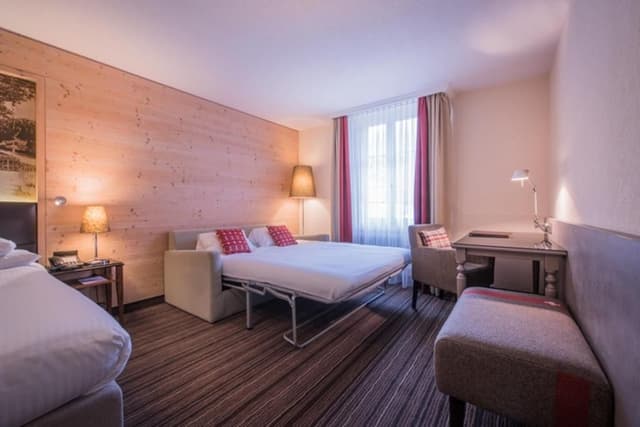 Large Double Room