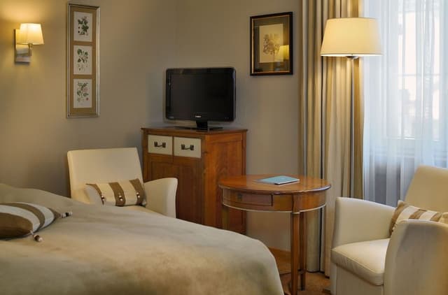 Alpine Classic Double Room, Mountain View