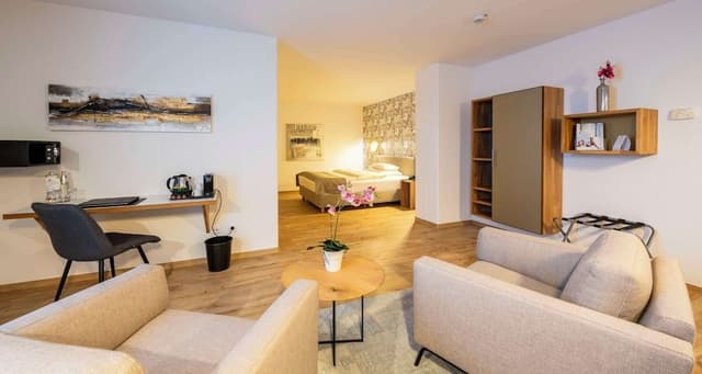 Suite, 1 Queen Bed