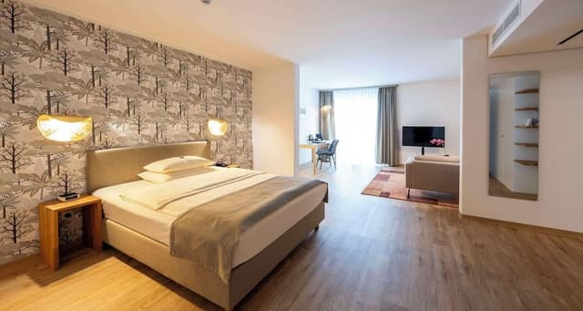 Suite, 1 Queen Bed