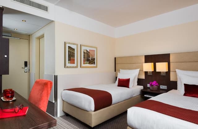 Comfort Twin Room