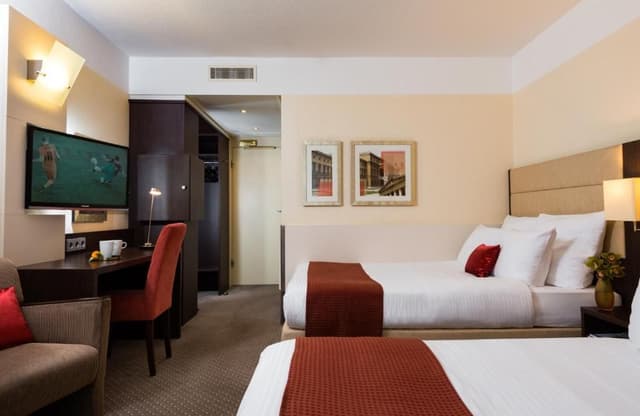 Deluxe Quadruple Room