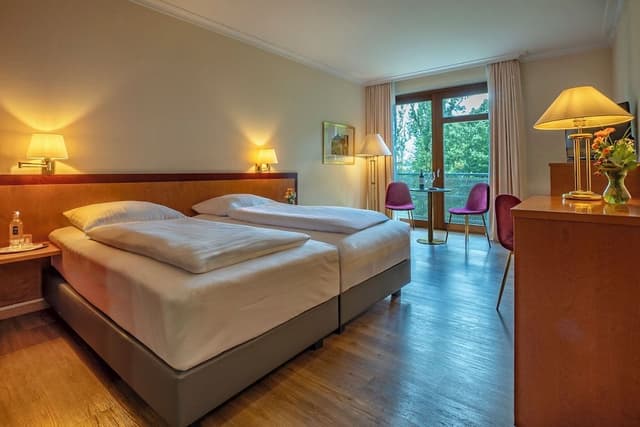 Room (Comfort Room)