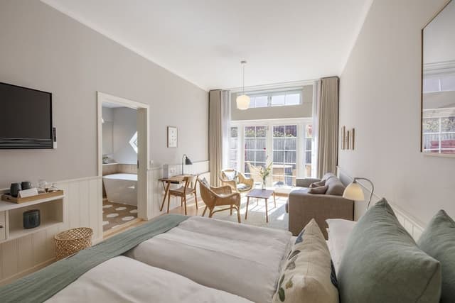 Junior Suite, Bathtub