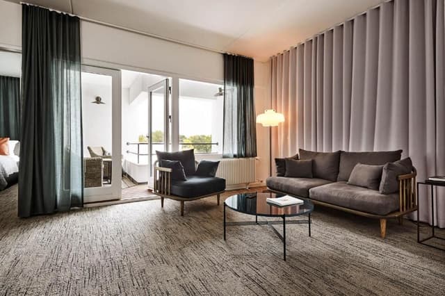 Suite