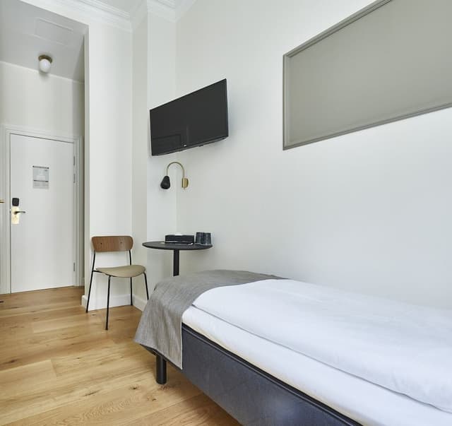 Small Single Room