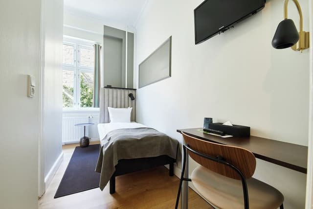 Small Single Room