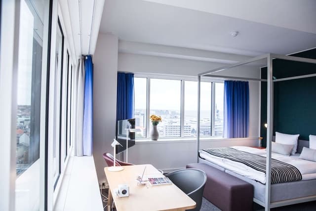 Business Room, 1 Double Bed, Corner