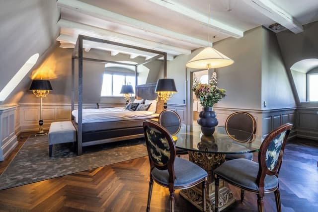 King's Suite