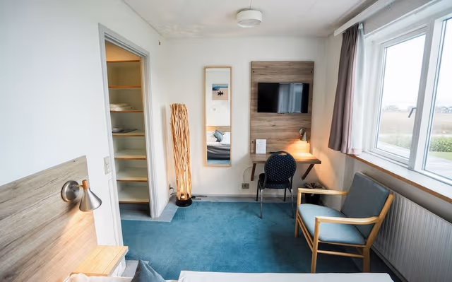 Economy Room (Bed 140cm)