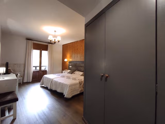 Standard Single Room with Balcony