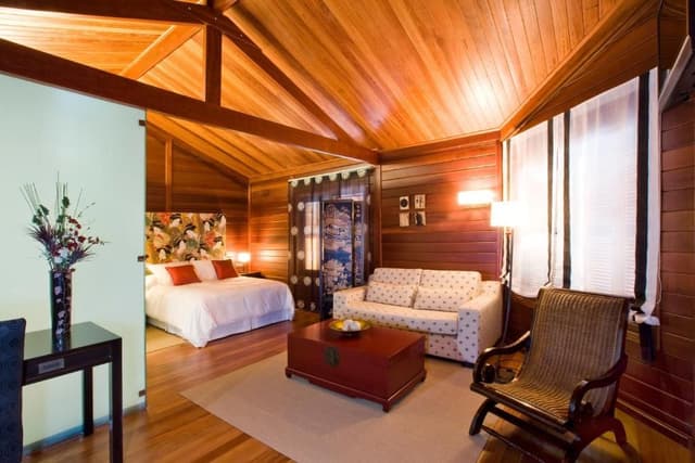 Superior Bungalow (2 Adults)