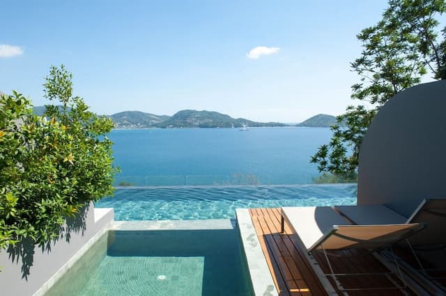 Double Pool Access with Ocean View