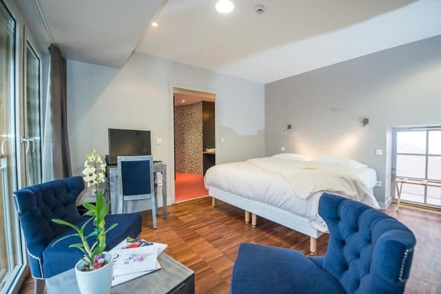 Room (Privilege)