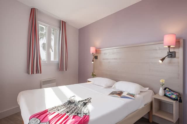 Apartment 4 people - 1 bedroom - Terrace or balcony - Garden view