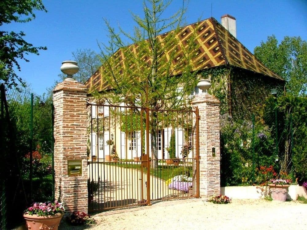 Le Petit Manoir des Bruyeres Le Petit Manoir des Bruyeres