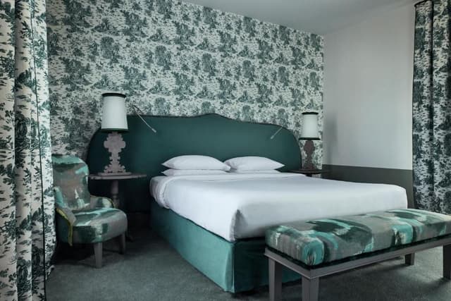 Manoir Suite