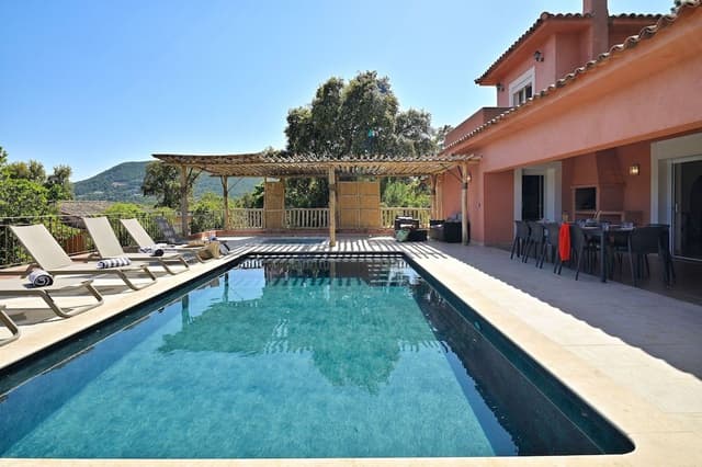 Premium Villa
