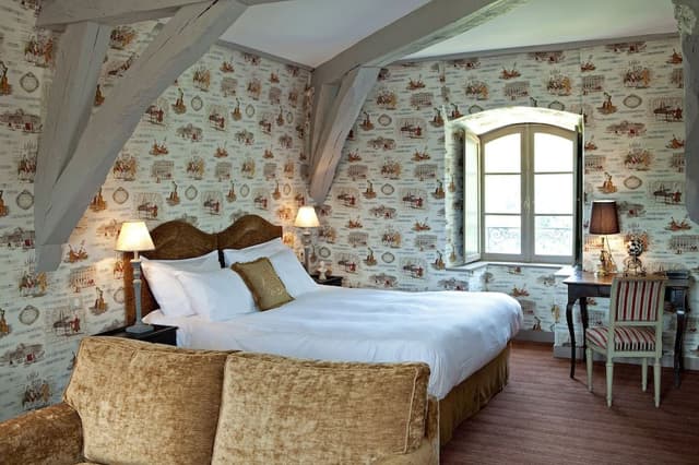 Junior Room