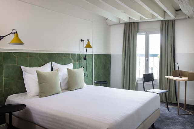 Signature Room