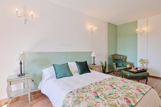 Superior Double Room, 1 Queen Bed (Baroque)