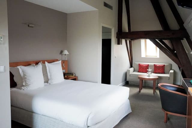 Room (Prestige)