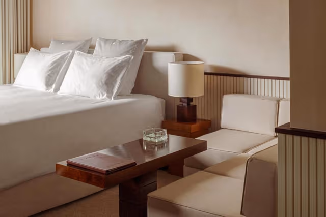 Connecting rooms
