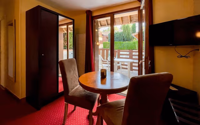 Superior Room, Terrace, Pool View