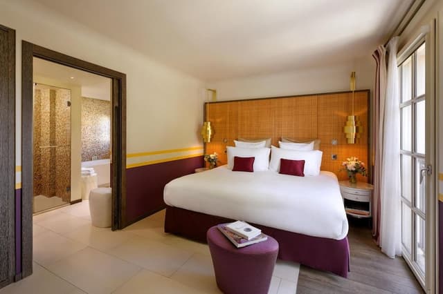 Prestige Suite