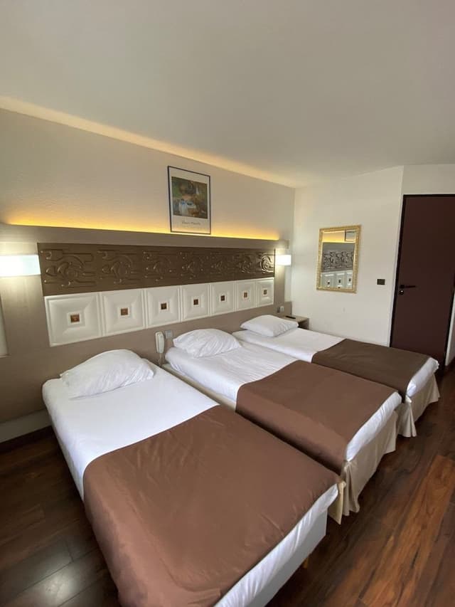 Triple Room