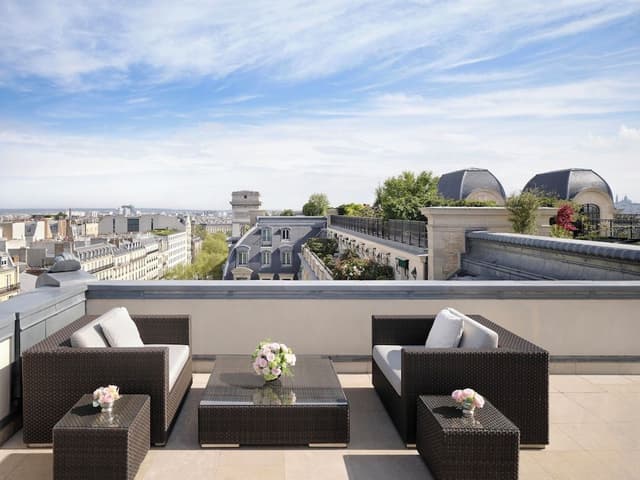 Rooftop Eiffel Tower Suite
