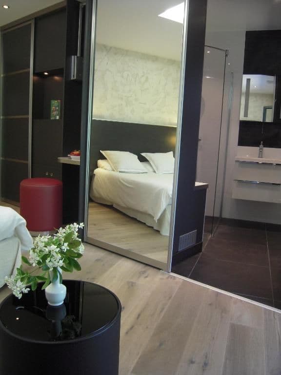 Contemporary Room