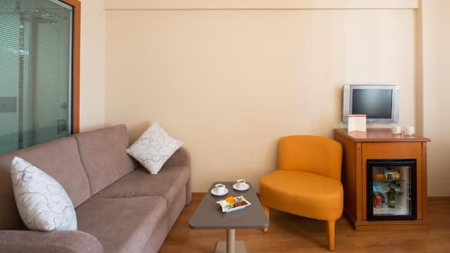 Connecting Family Room