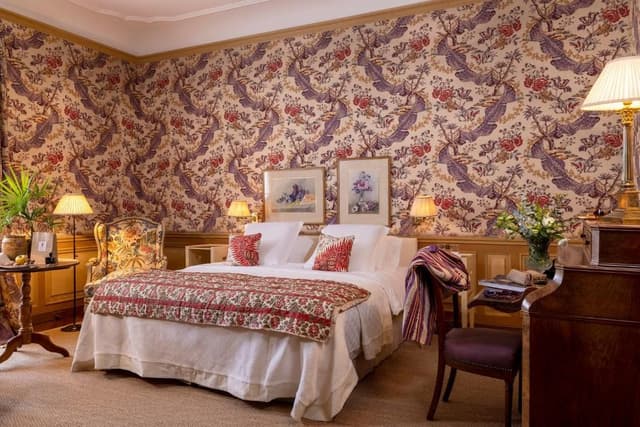 Deluxe king size room (KDX - 108168)