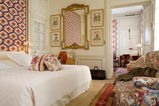 Suite (STE - 108169)