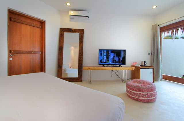 Room with Private Garden and Pool