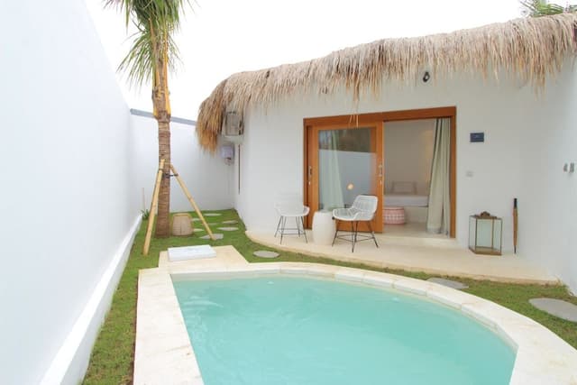 Room with Private Garden and Pool