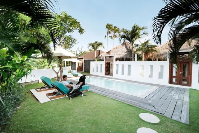 One Bedroom Apartment, Shared Pool