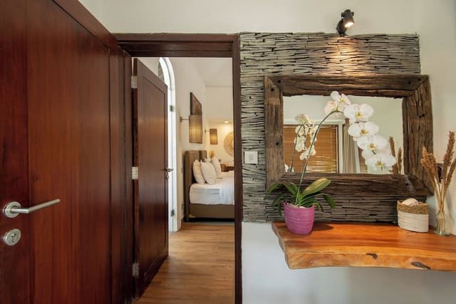 Super Deluxe Room