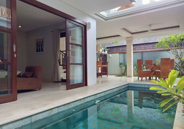 Private Villa with Pool and Garden