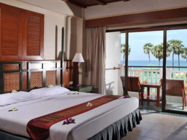 Superior Room, Garden View