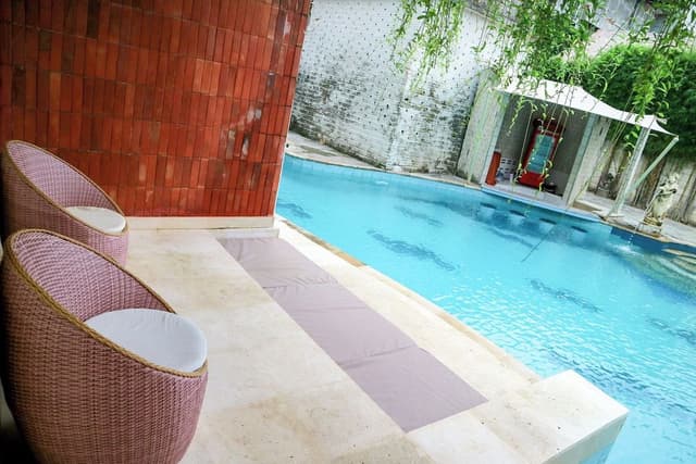 Signature Double or Twin Room, Pool Access