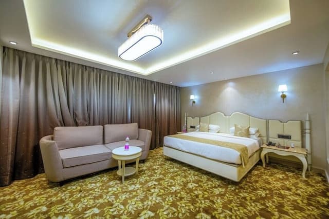 Royal Studio Suite, 1 Bedroom, Bathtub, Sea View