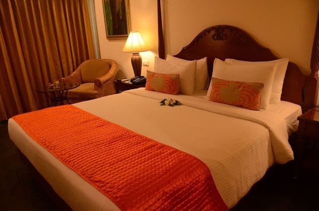 Deluxe Room with Partial Ocean view on First Floor